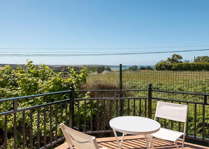 ゲストハウス A Chousa 3*